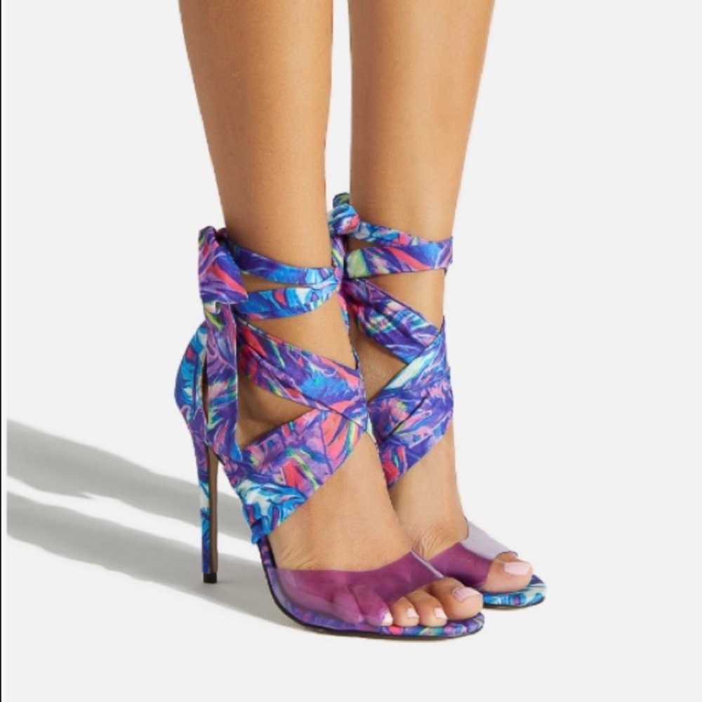 Ankle tie Sandals